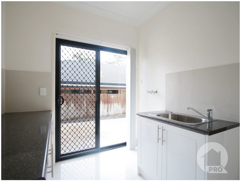 6 Pine Street, Runcorn QLD 4113