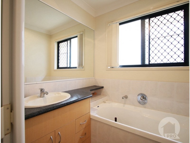 31 Grand South Circuit, Springfield Lakes QLD 4300