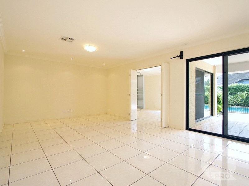 24 The Heights, Underwood QLD 4119