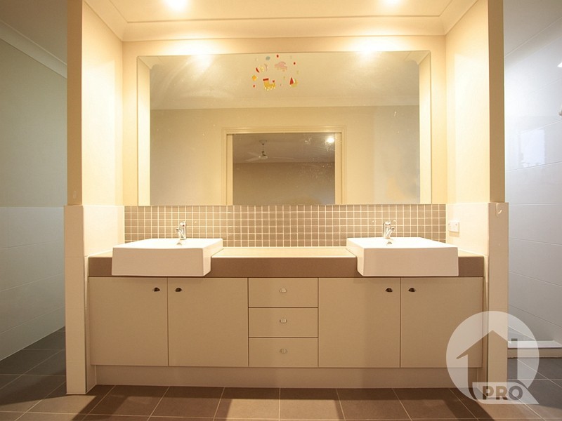 62 High Street, Mount Gravatt QLD 4122