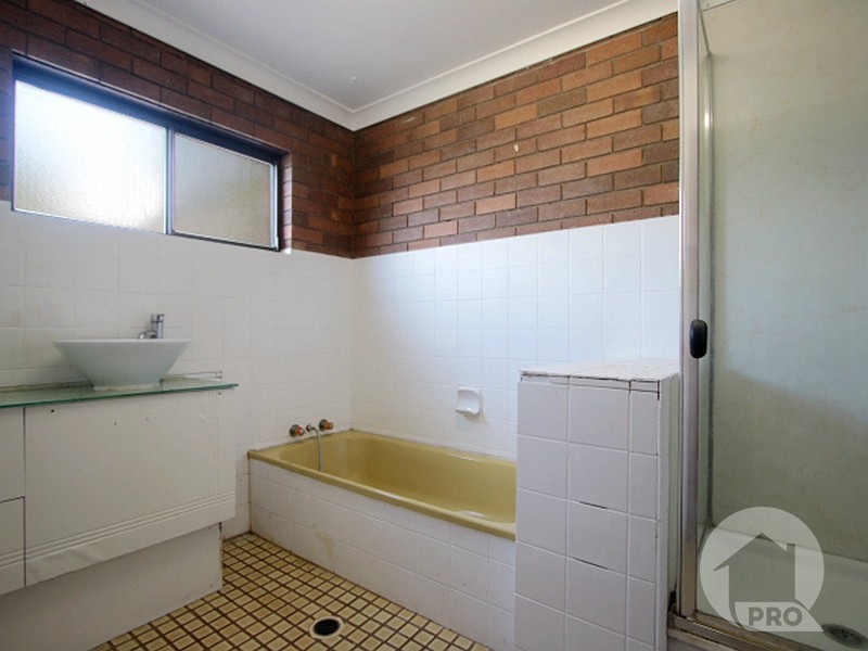 431 Kessels Road, Robertson QLD 4109