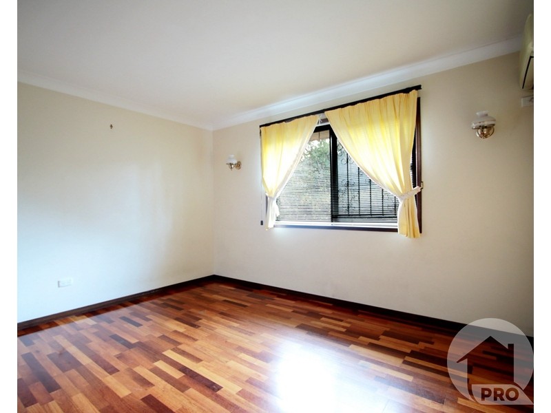 51 Faringdon Street, Robertson QLD 4109