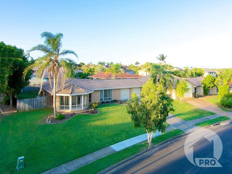 15 Daffodil Crescent, Calamvale QLD 4116