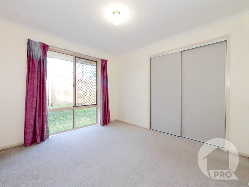 15 Daffodil Crescent, Calamvale QLD 4116