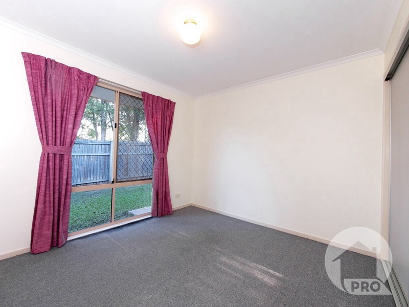 15 Daffodil Crescent, Calamvale QLD 4116