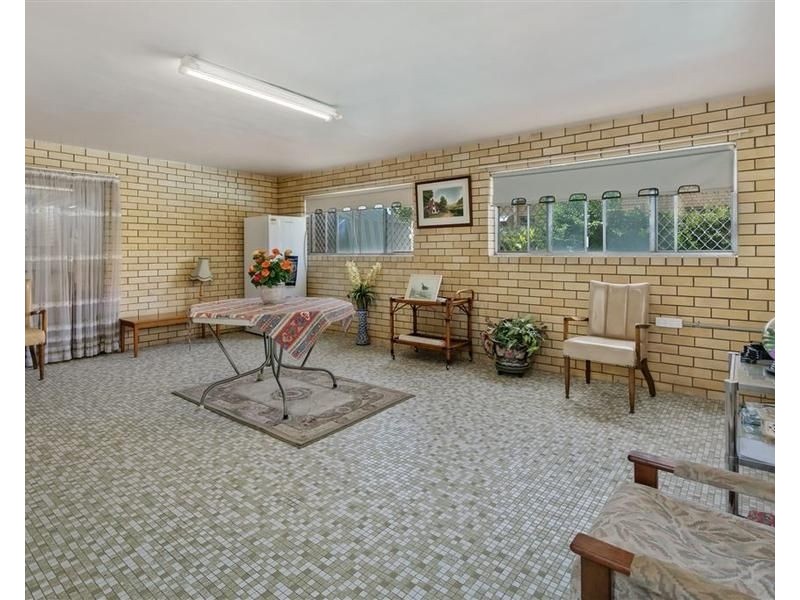 25 Chadford Street, Macgregor QLD 4109