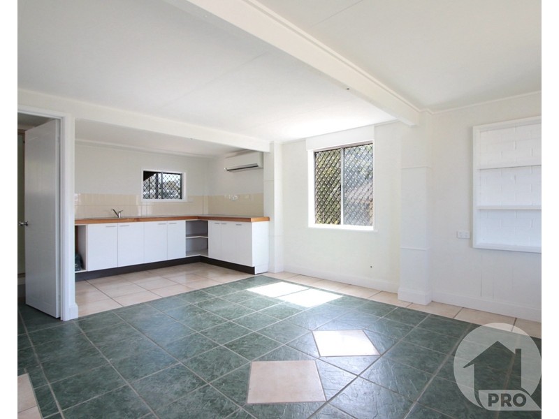 12 Burke Street, Woodridge QLD 4114