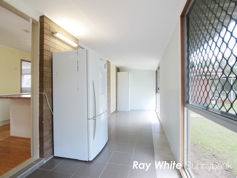 8 Dunstable Street, Macgregor QLD 4109