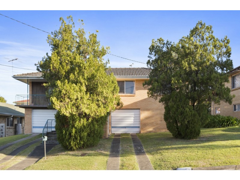 19 Angelina Street, Macgregor QLD 4109