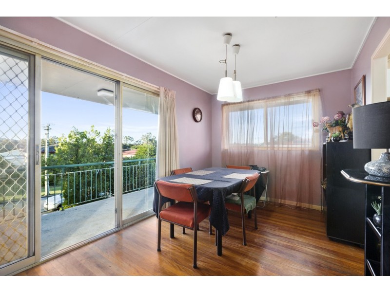 19 Angelina Street, Macgregor QLD 4109