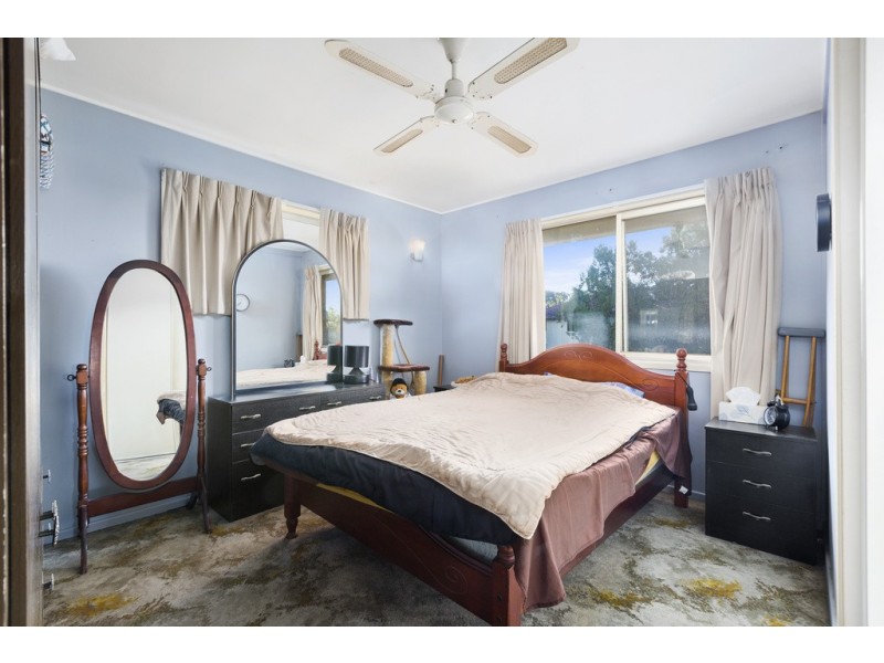 19 Angelina Street, Macgregor QLD 4109