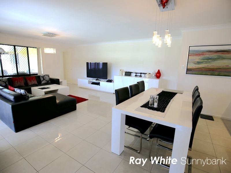 14 Yering Place, Wynnum West QLD 4178