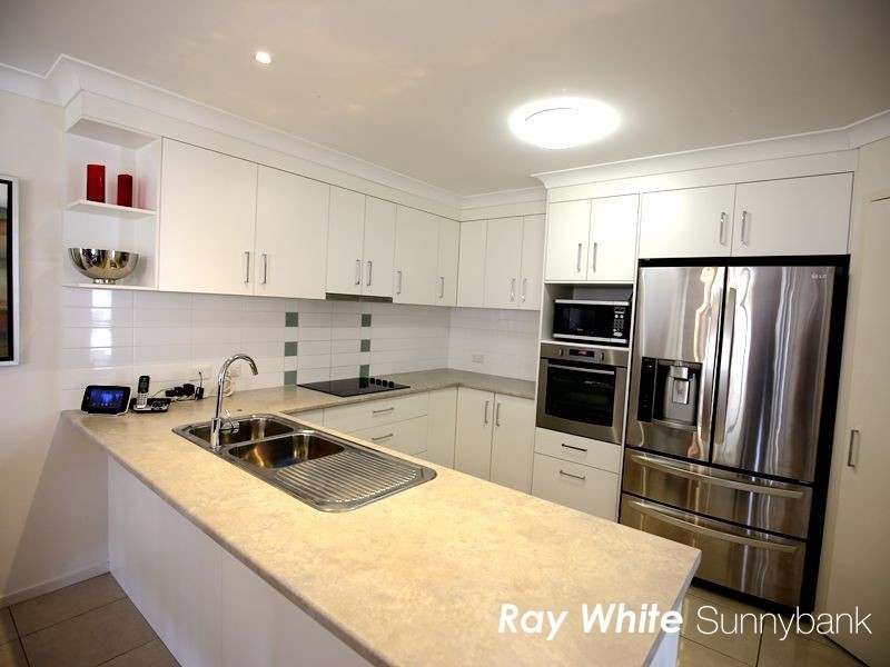 14 Yering Place, Wynnum West QLD 4178