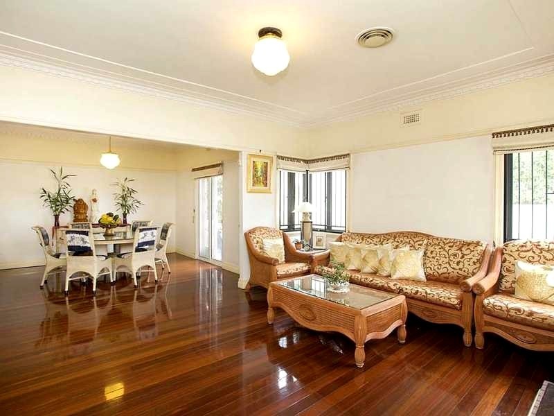 8 Grays Road, Hamilton QLD 4007