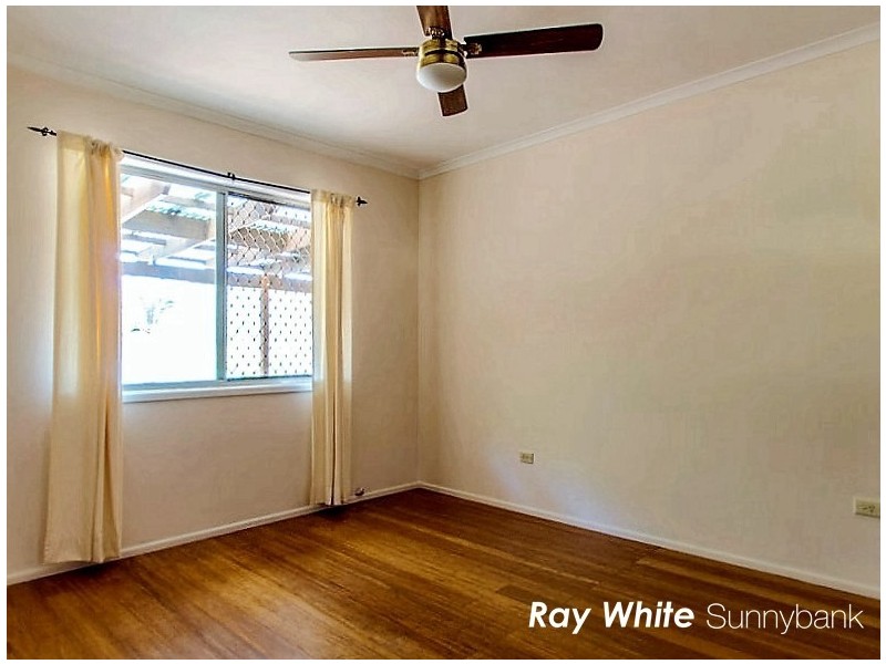 24 Bankside Street, Nathan QLD 4111