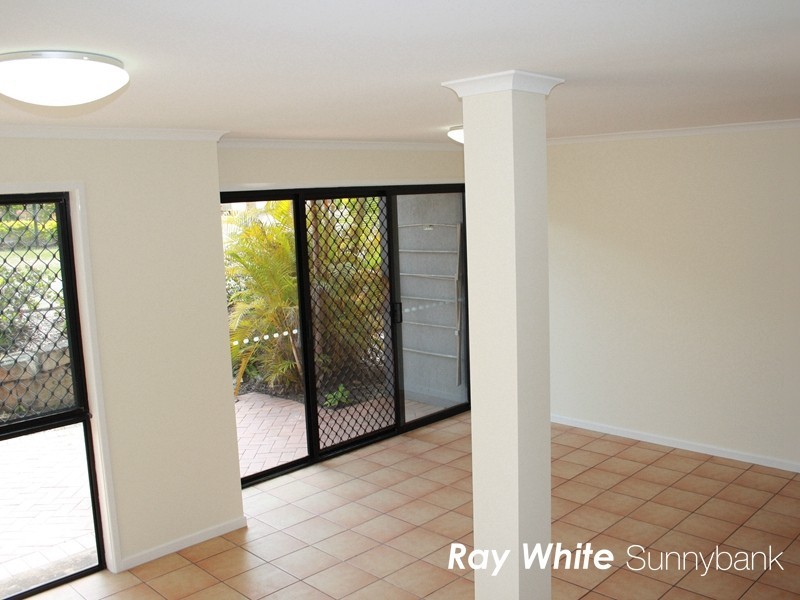 45 Barrett Street, Robertson QLD 4109