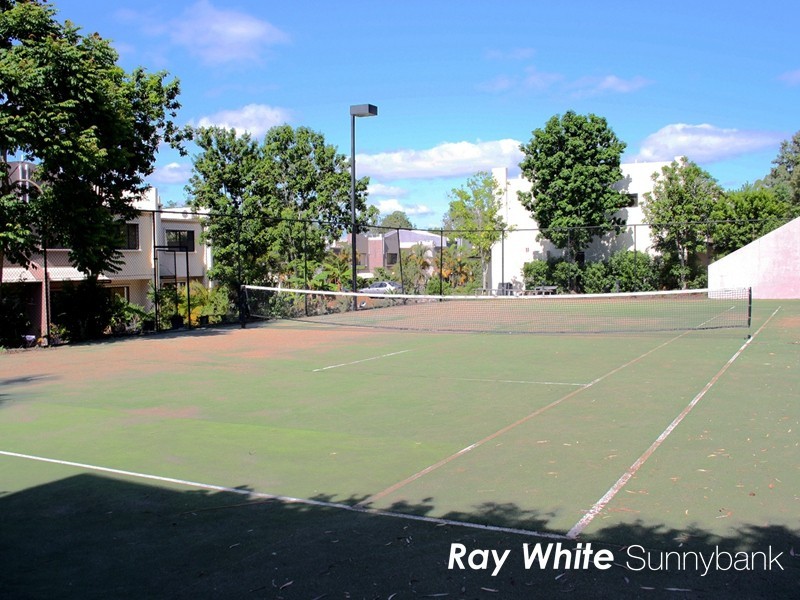 45 Barrett Street, Robertson QLD 4109