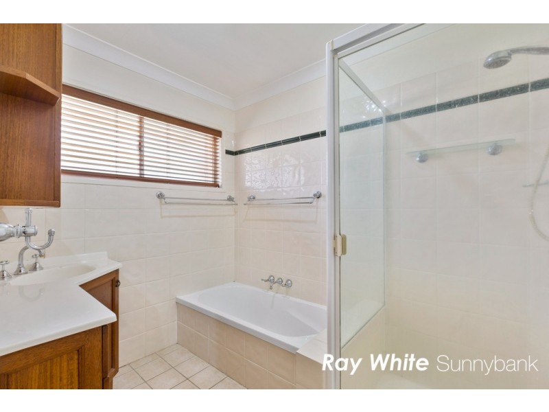 109 Granadilla Street, Macgregor QLD 4109