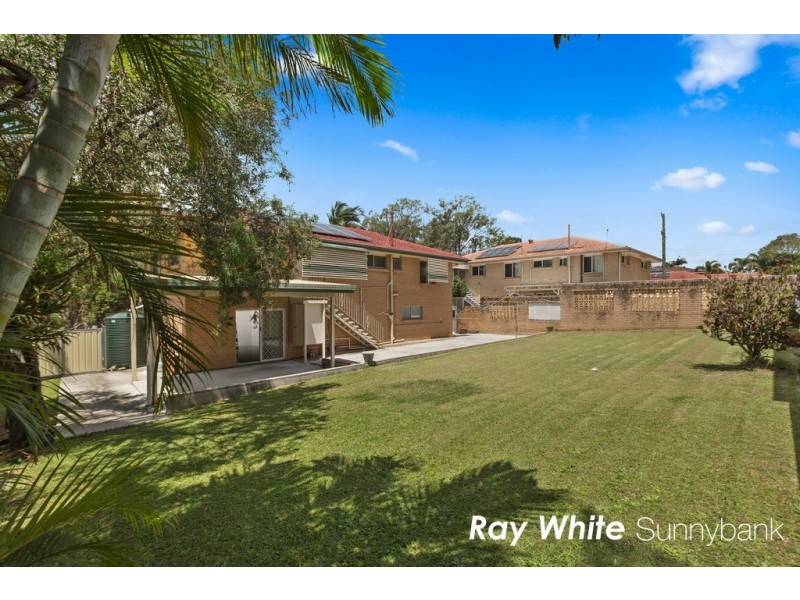 109 Granadilla Street, Macgregor QLD 4109