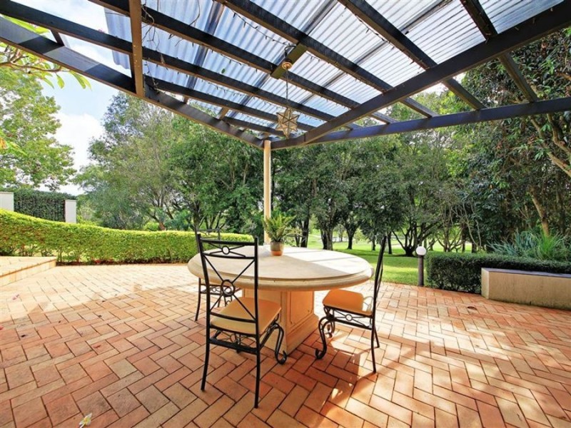 53 Fairway Place, Carindale QLD 4152