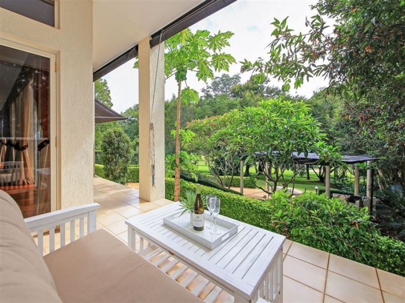 53 Fairway Place, Carindale QLD 4152