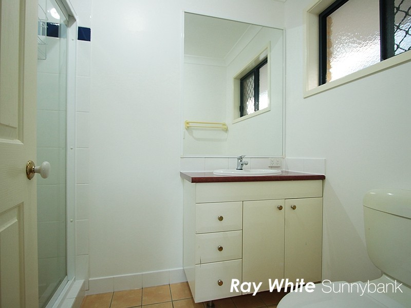 11 Livingstone Place, Kuraby QLD 4112