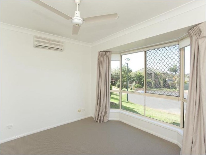 6 Cedarbird Court, Wishart QLD 4122