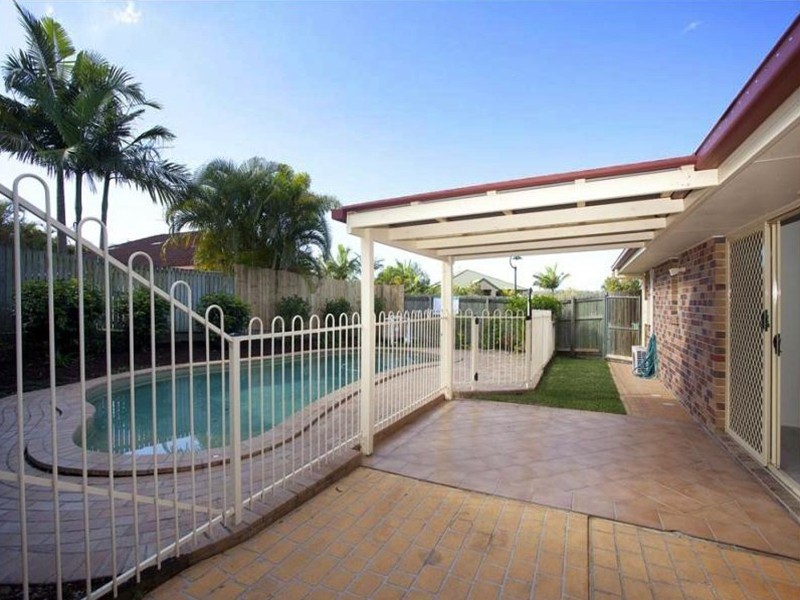 6 Cedarbird Court, Wishart QLD 4122
