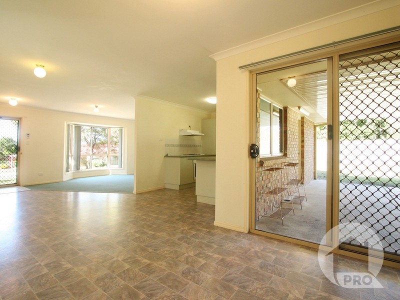 20 Park Close, Hillcrest QLD 4118
