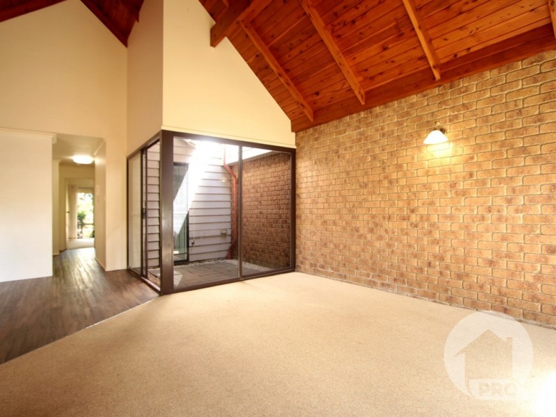 19/1 Kelda Street, Robertson QLD 4109