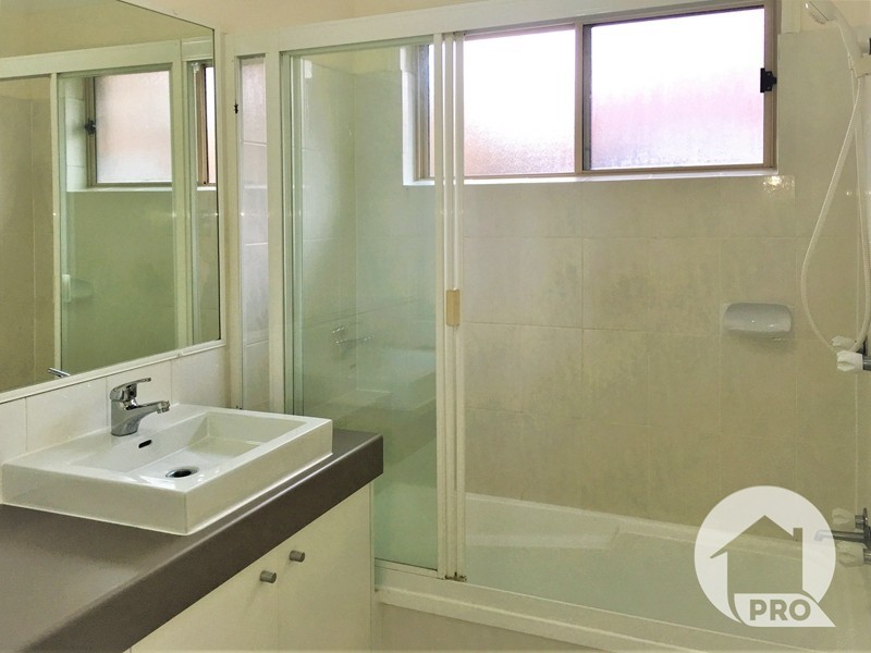 89 The Village Avenue, Coopers Plains QLD 4108