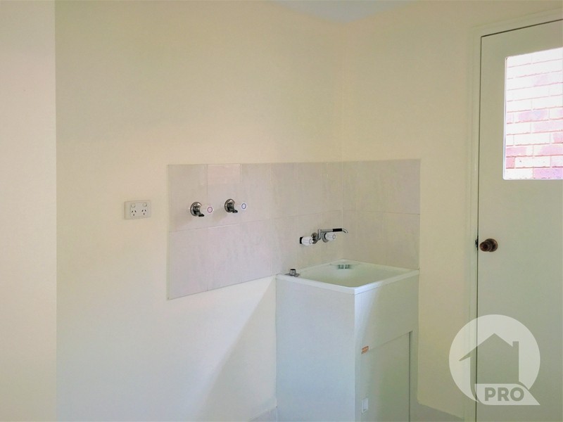 89 The Village Avenue, Coopers Plains QLD 4108