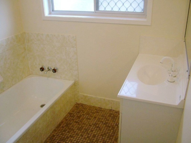 10 Cranberry Street, Eight Mile Plains QLD 4113