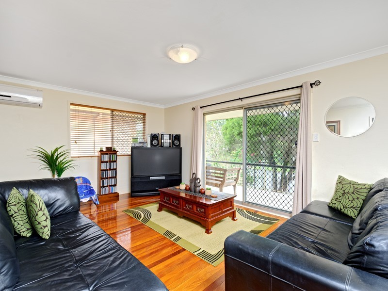 27 Springfield Street, Macgregor QLD 4109