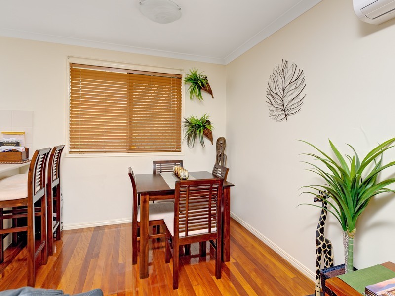 27 Springfield Street, Macgregor QLD 4109