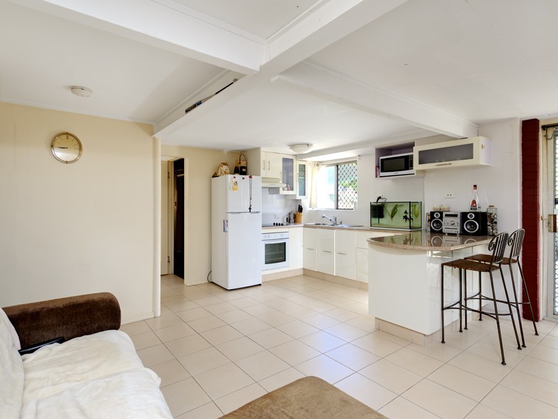 27 Springfield Street, Macgregor QLD 4109