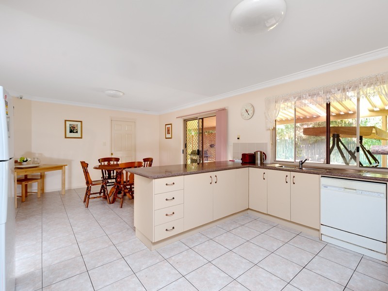 25 Turubul Crescent, Carindale QLD 4152