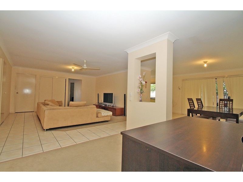 23 Magnolia Grove, Robertson QLD 4109
