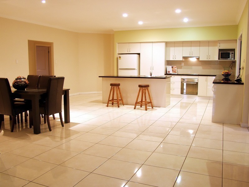 52 Riverina Street, Calamvale QLD 4116