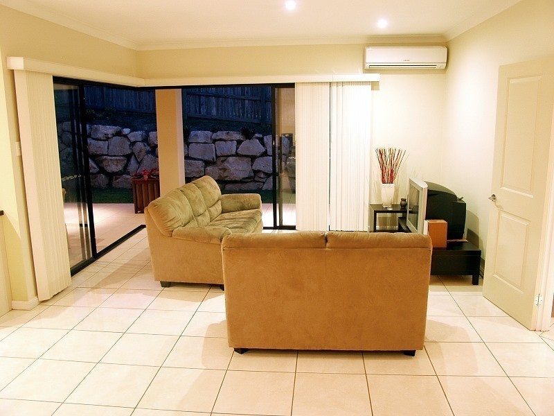 52 Riverina Street, Calamvale QLD 4116