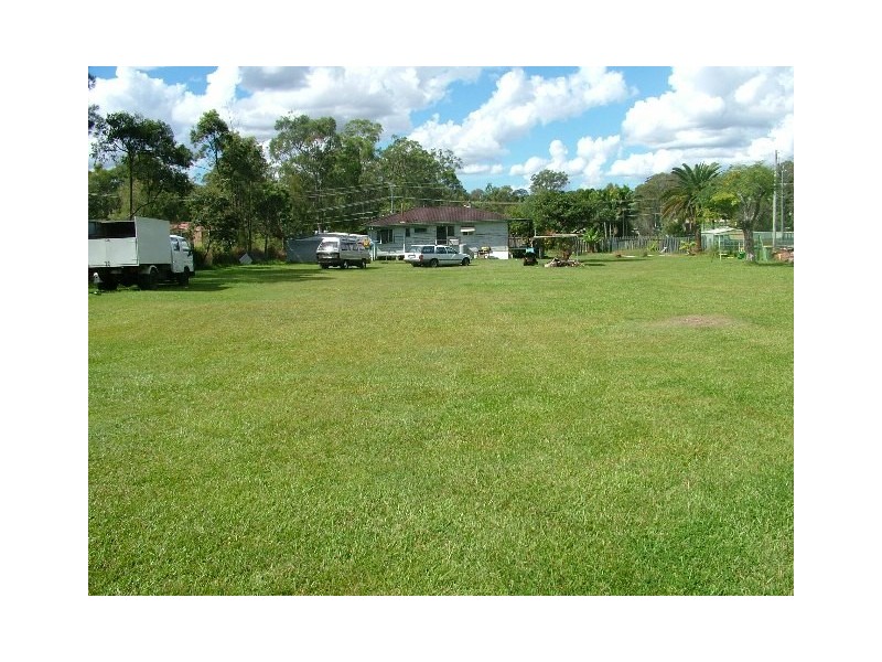 149 Peverell Street, Hillcrest QLD 4118