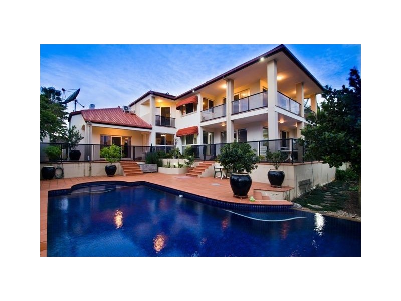 18 Kuranda Drive, Robina QLD 4226