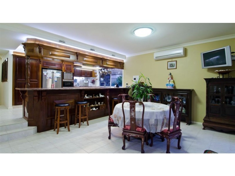 18 Kuranda Drive, Robina QLD 4226