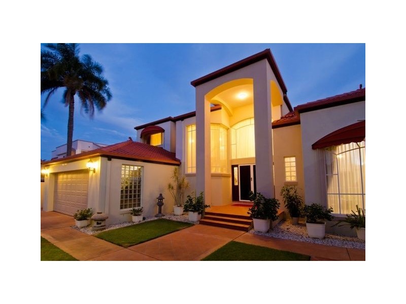 18 Kuranda Drive, Robina QLD 4226