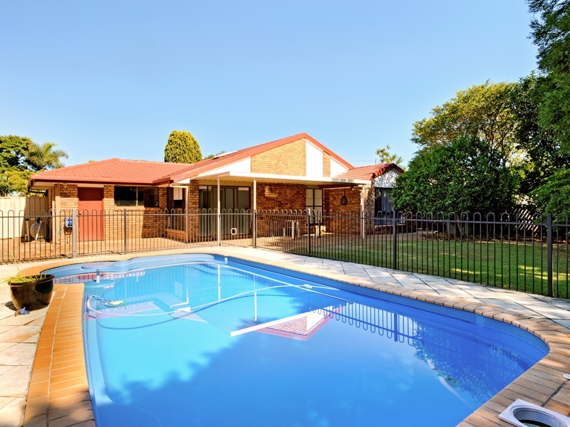 27 Colvillea Street, Eight Mile Plains QLD 4113