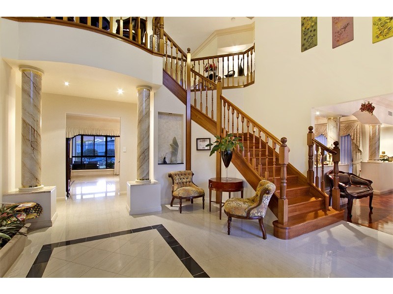 100 The Parkway, Stretton QLD 4116