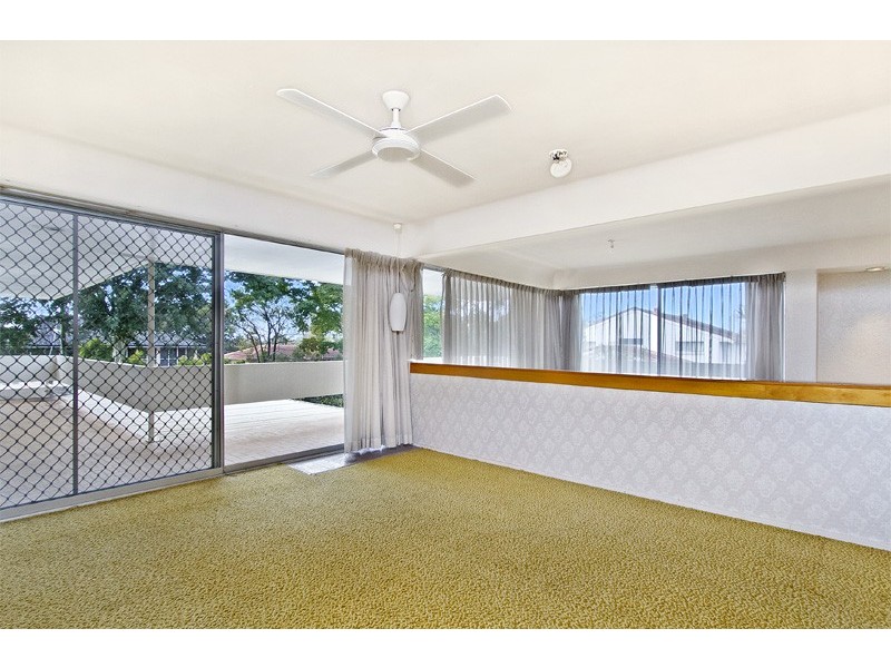 10 Thames Street, Macgregor QLD 4109