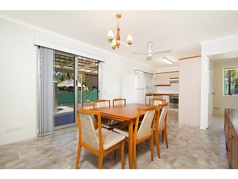 18 Terowi St, Sunnybank Hills QLD 4109