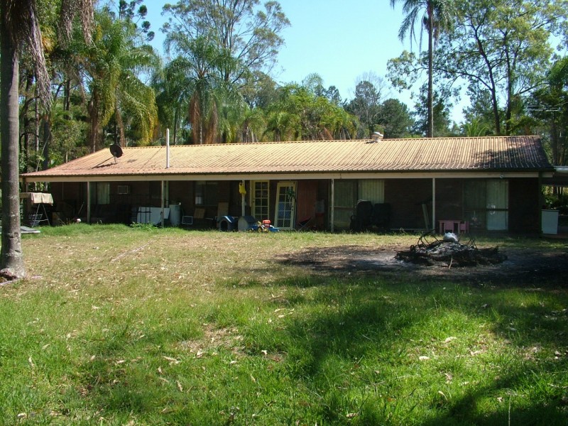 131 Rosia Road, Park Ridge South QLD 4125