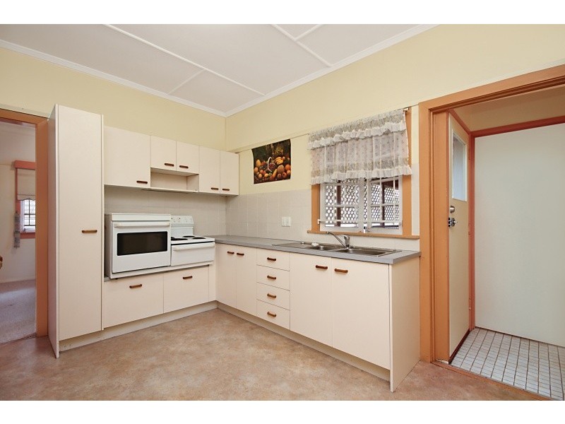 6 Everest Street, Sunnybank QLD 4109